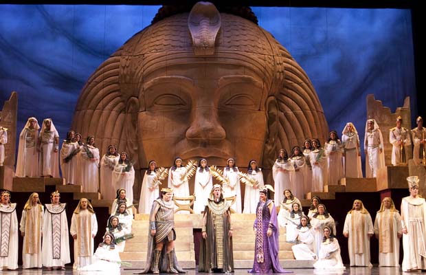 2012温歌华版的”阿伊达Aida”歌剧为温歌华歌剧团年度乐季画上了华丽的句号