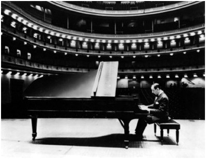 施坦威不朽藝術家霍洛維茲最愛鋼琴 大溫展出